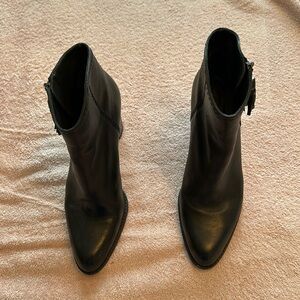 Women’s Stuart Weitzman black leather boots!  Size 8 1/2!